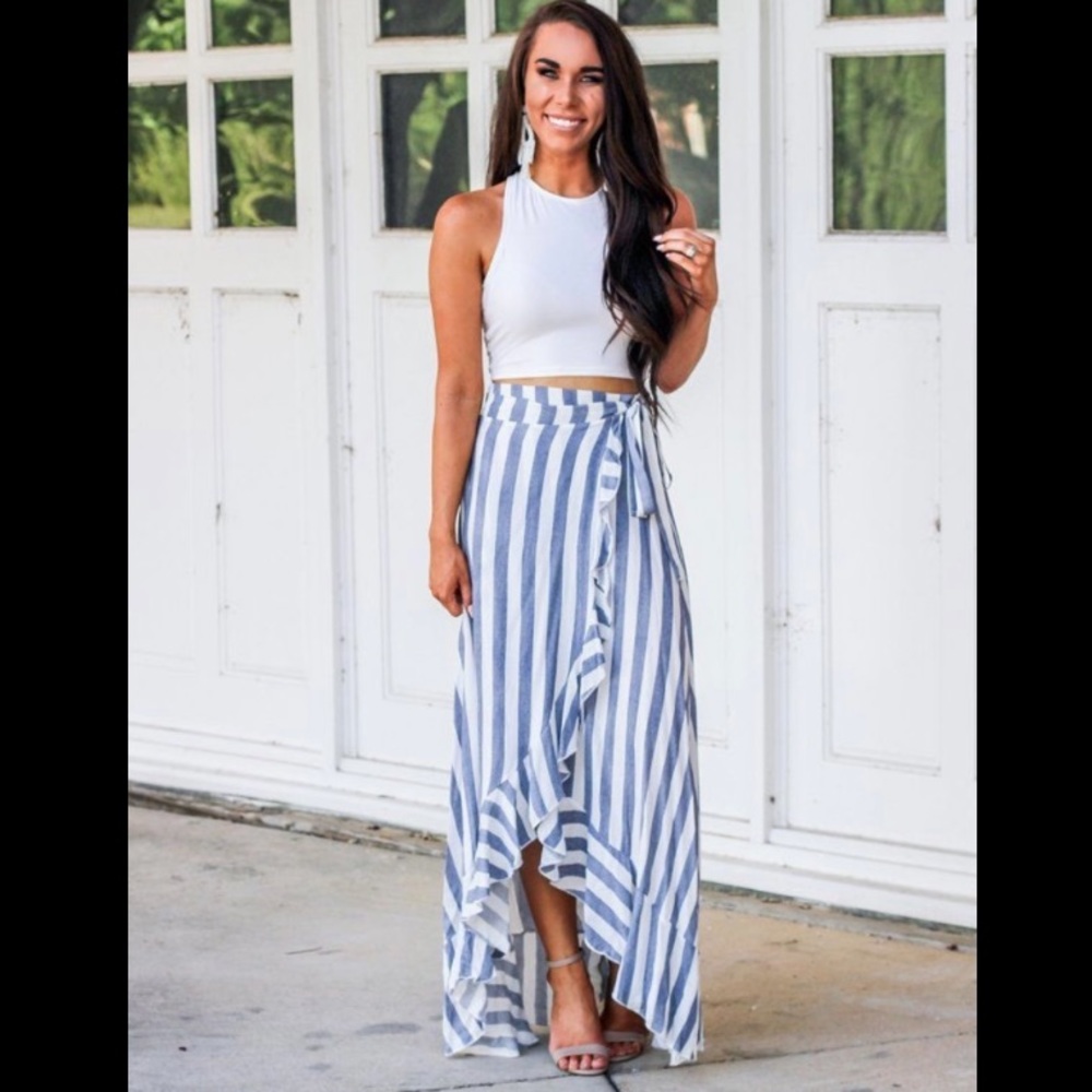 NWT Bella and Bloom wrap skirt-M